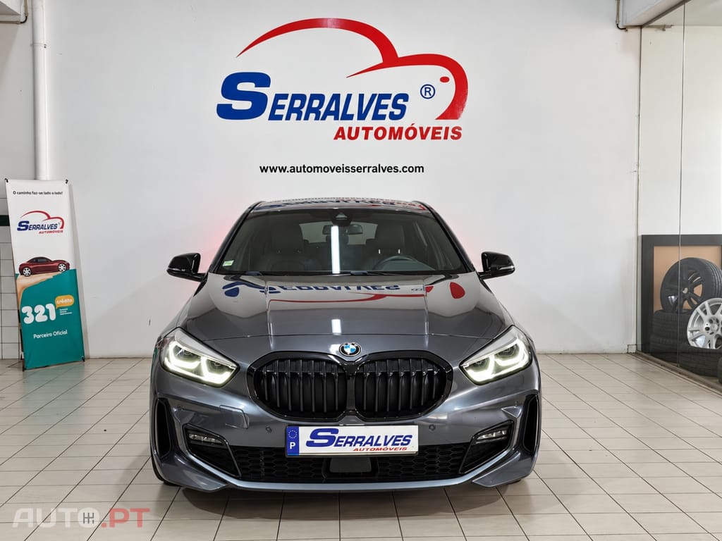 BMW 116 d Pack Desportivo M Auto