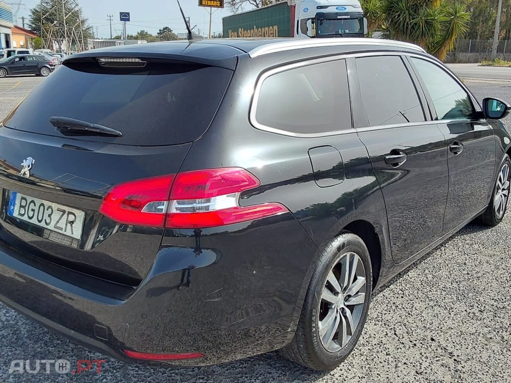 Peugeot 308 SW BlueHDi 130 EAT6 Stop & Start Allure