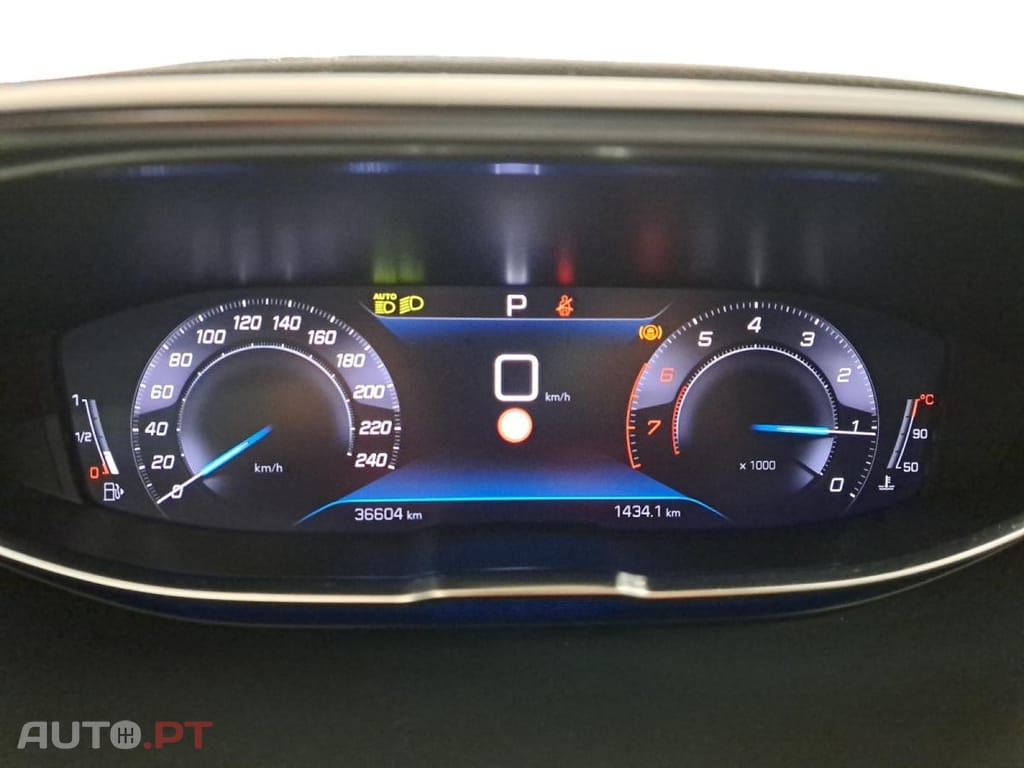 Peugeot 3008 1.2 PureTech Roadtrip EAT8