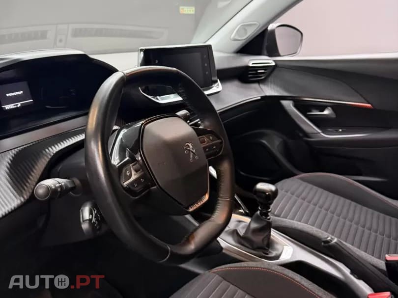 Peugeot 2008 1.2 PureTech Style