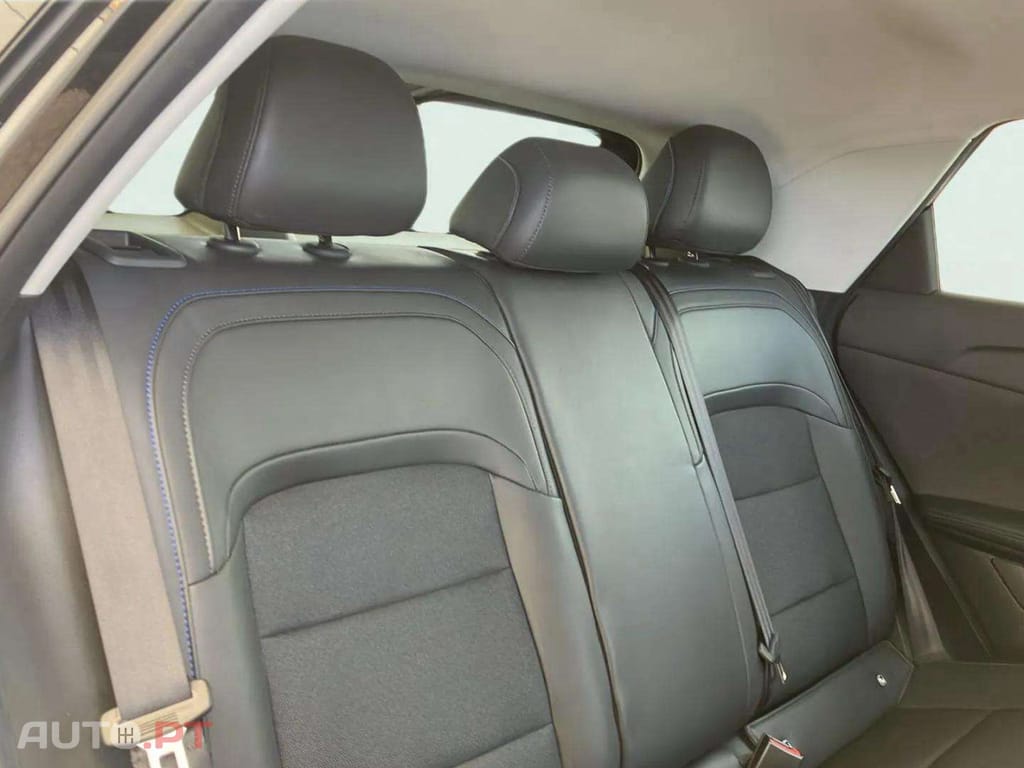 MG MG4 64 kWh Luxury