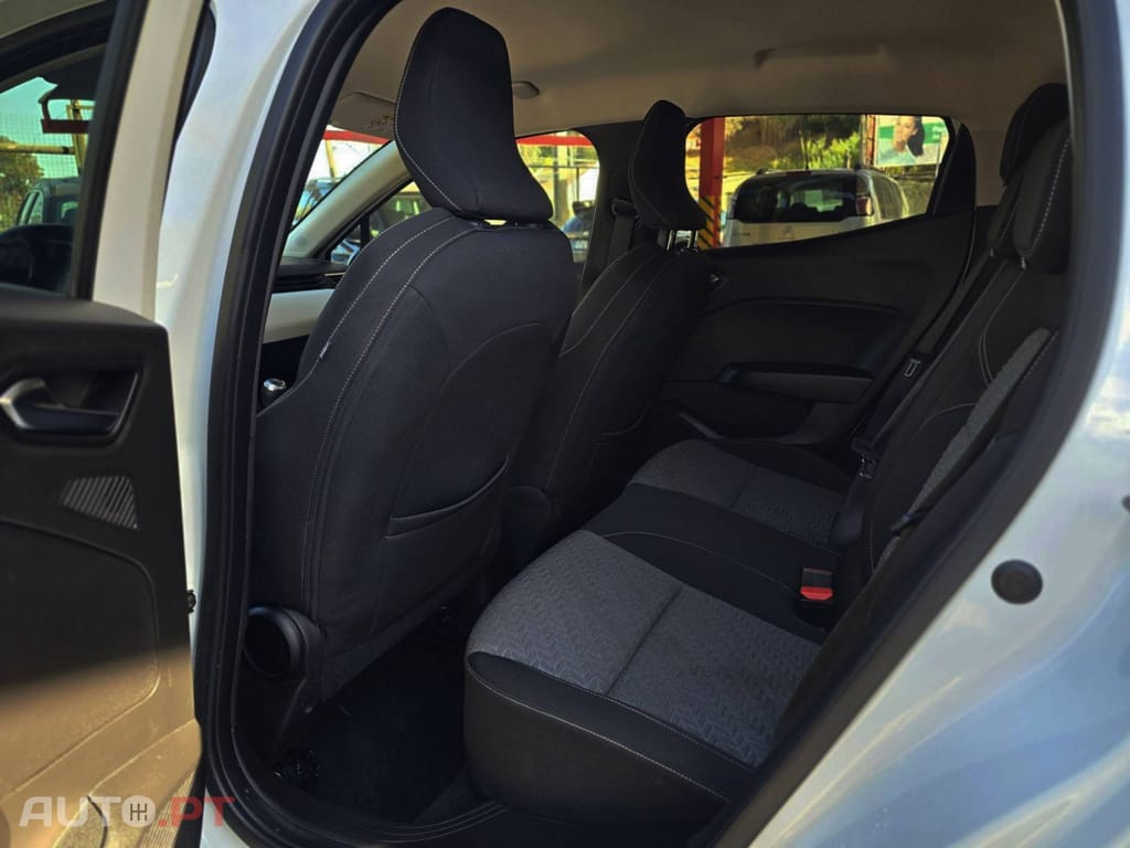 Renault Clio 1.0 TCe Limited Bi-Fuel