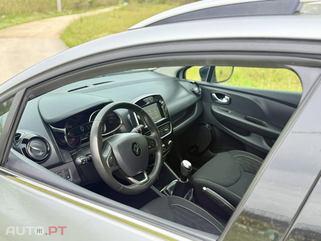 Renault Clio IV SPORT TOURER 1.5 DCI