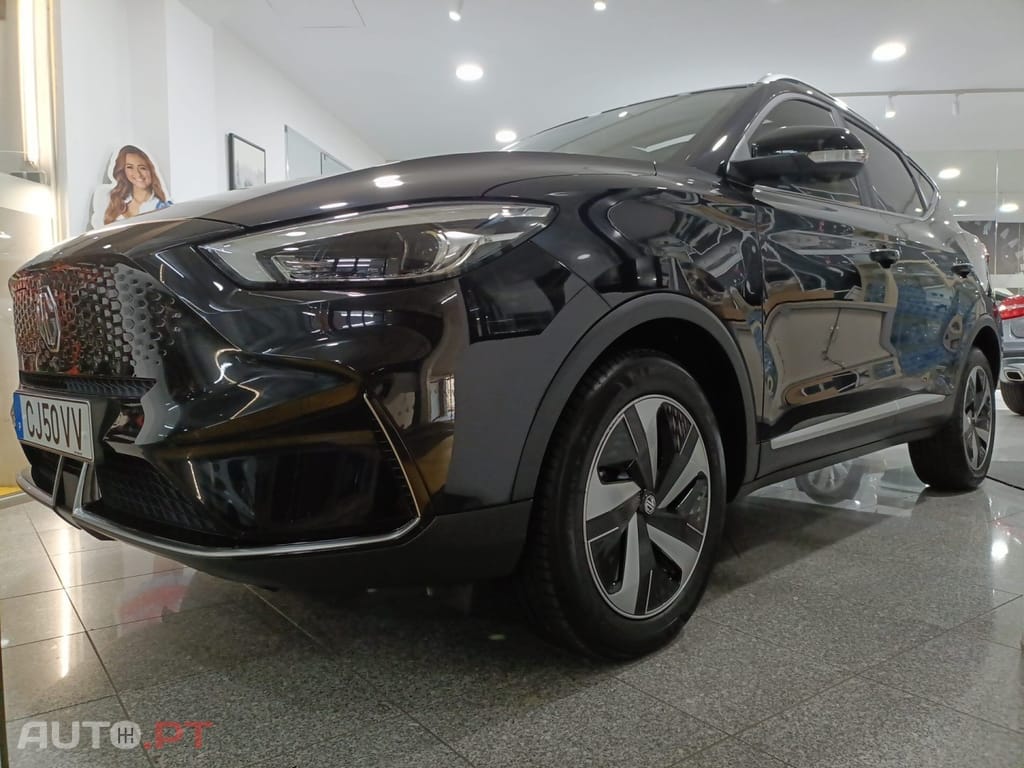 MG ZS EV 72.6 kWh Luxury