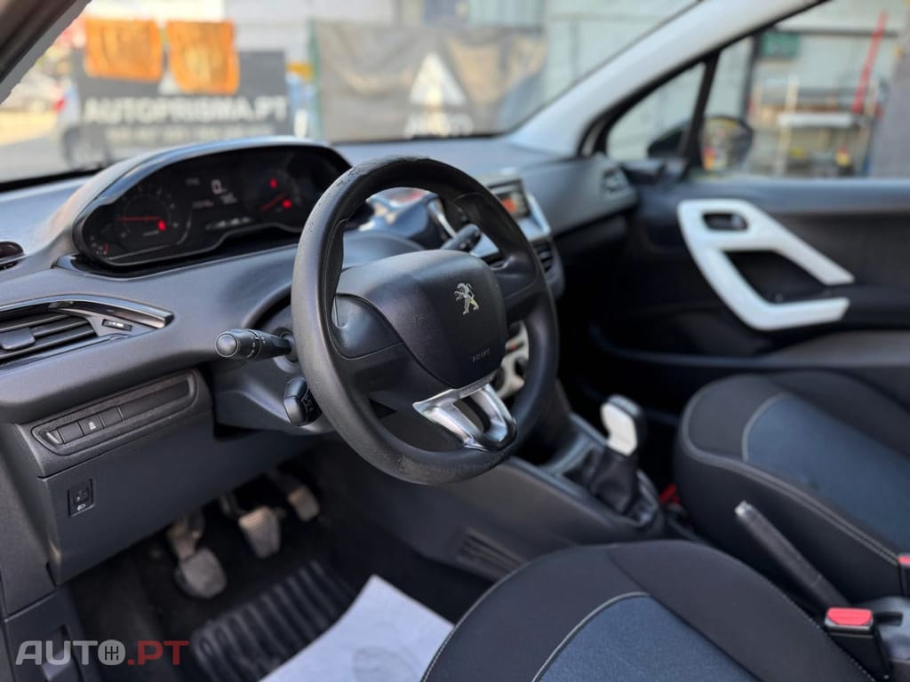 Peugeot 208 1.4 HDi