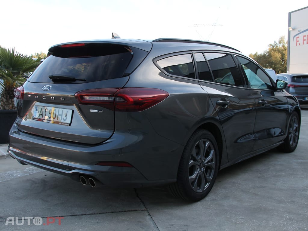 Ford Focus SW 1.0 EcoBoost MHEV ST-Line