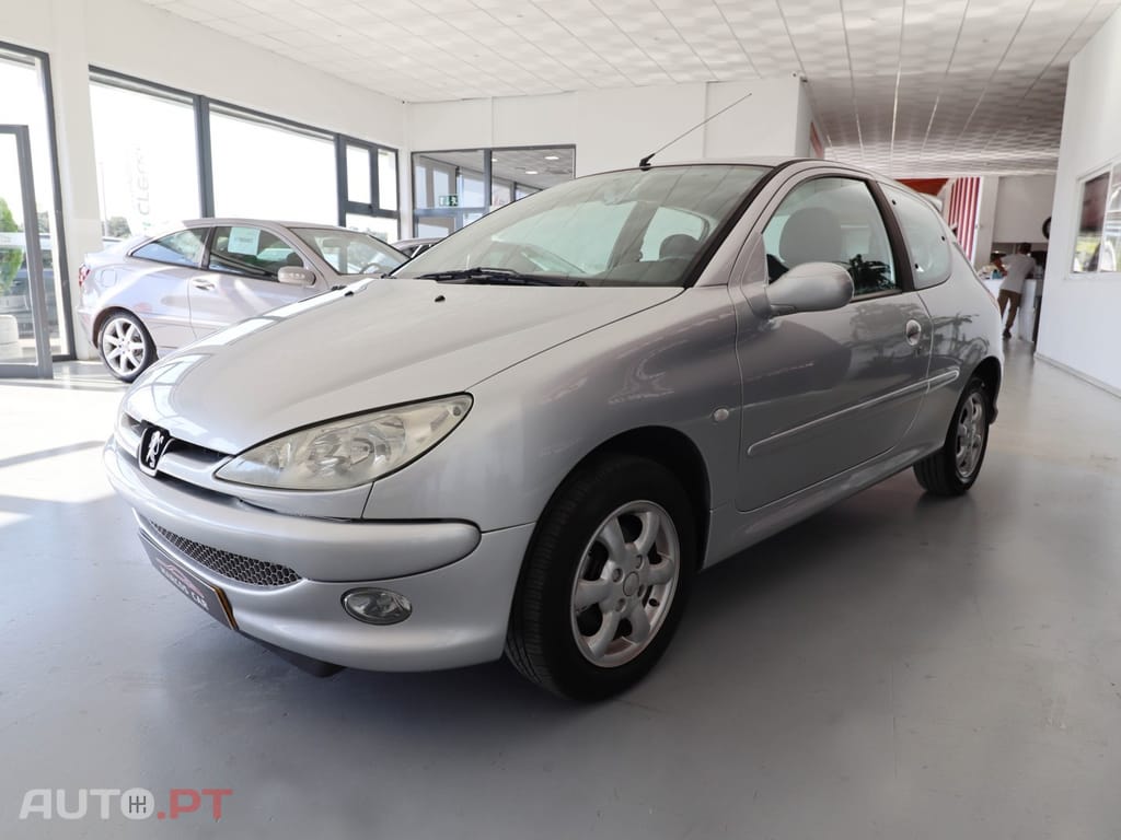 Peugeot 206 1.1 Color Line