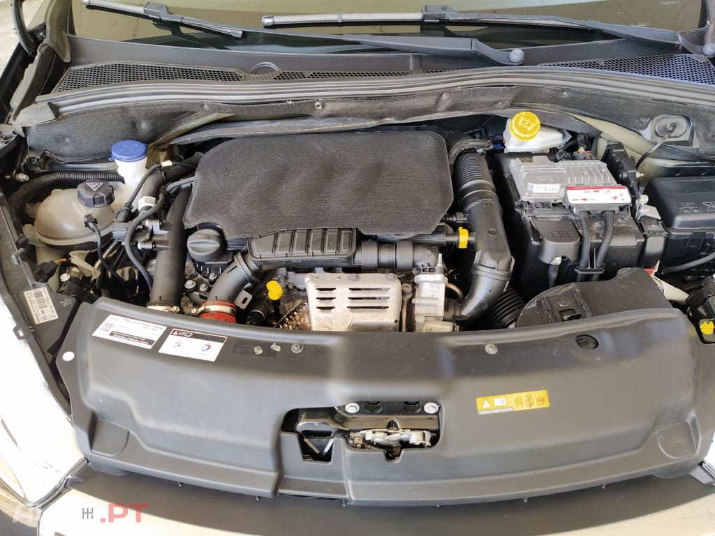 Peugeot 208 Puretech Turbo GT line