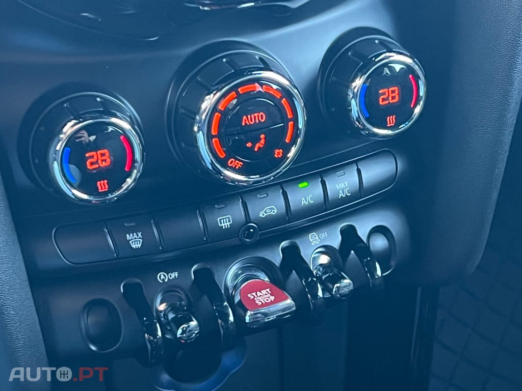 MINI Cooper Cooper D