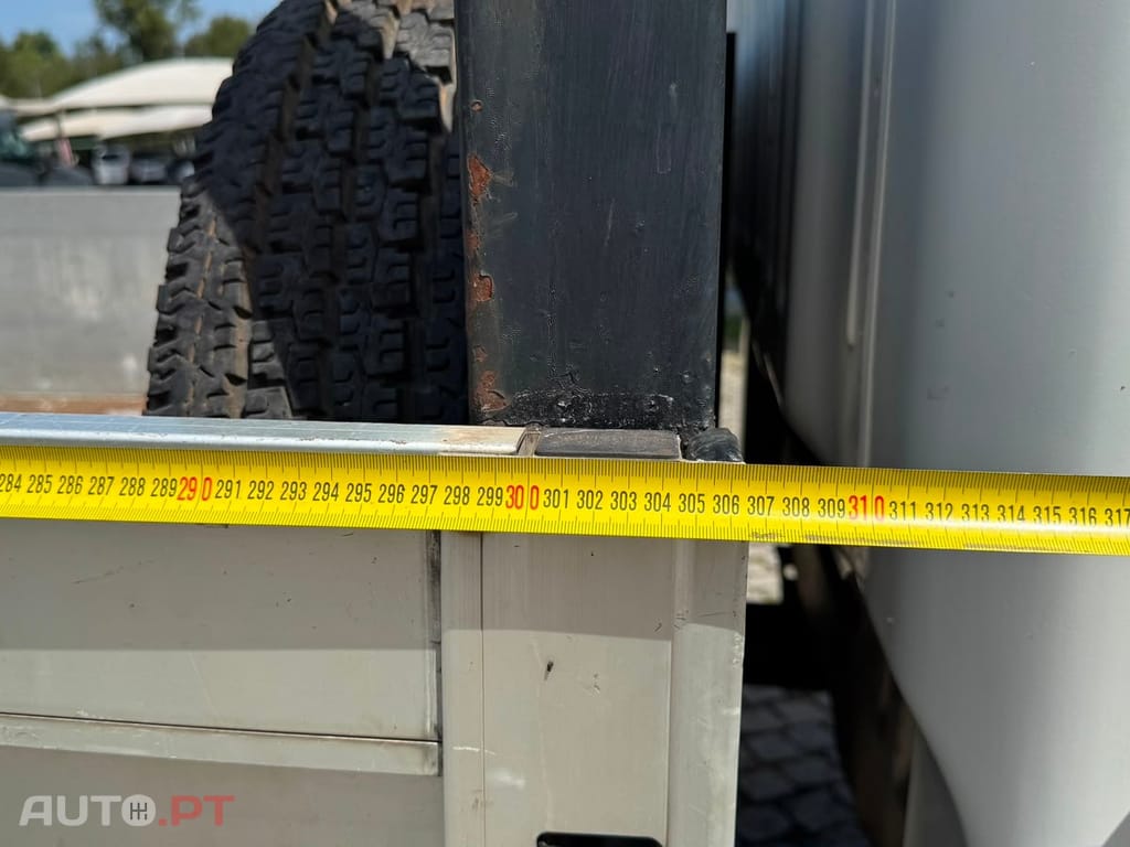 Nissan Cabstar 9 LUGARES + CAIXA ABERTA