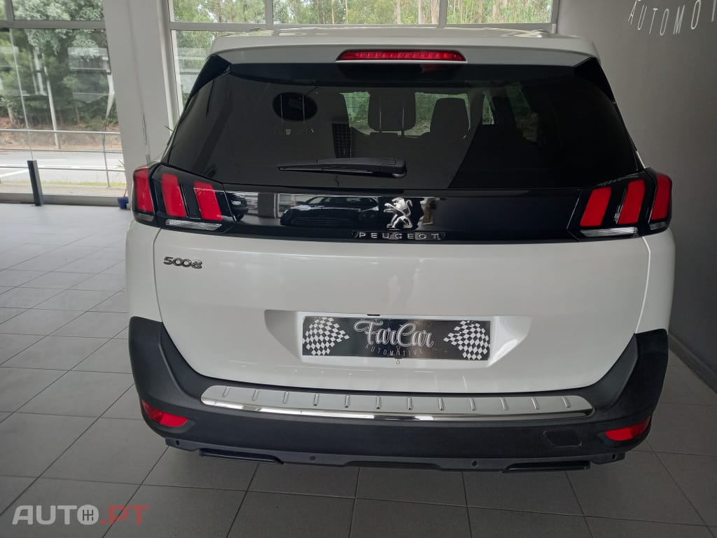 Peugeot 5008 1.5 BlueHDi Allure EAT8