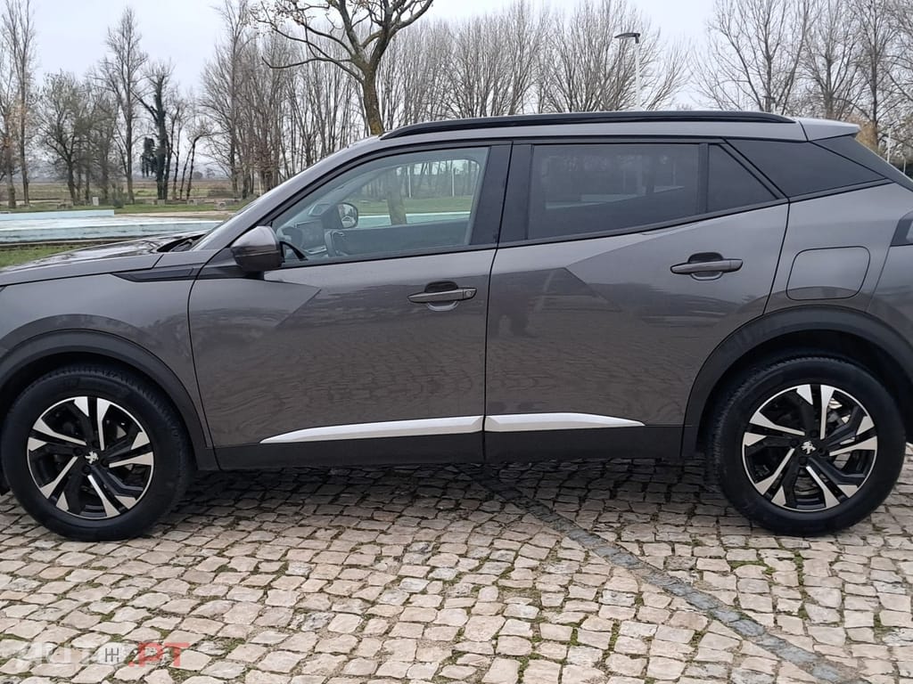 Peugeot 2008 PureTech 130 Allure Pack