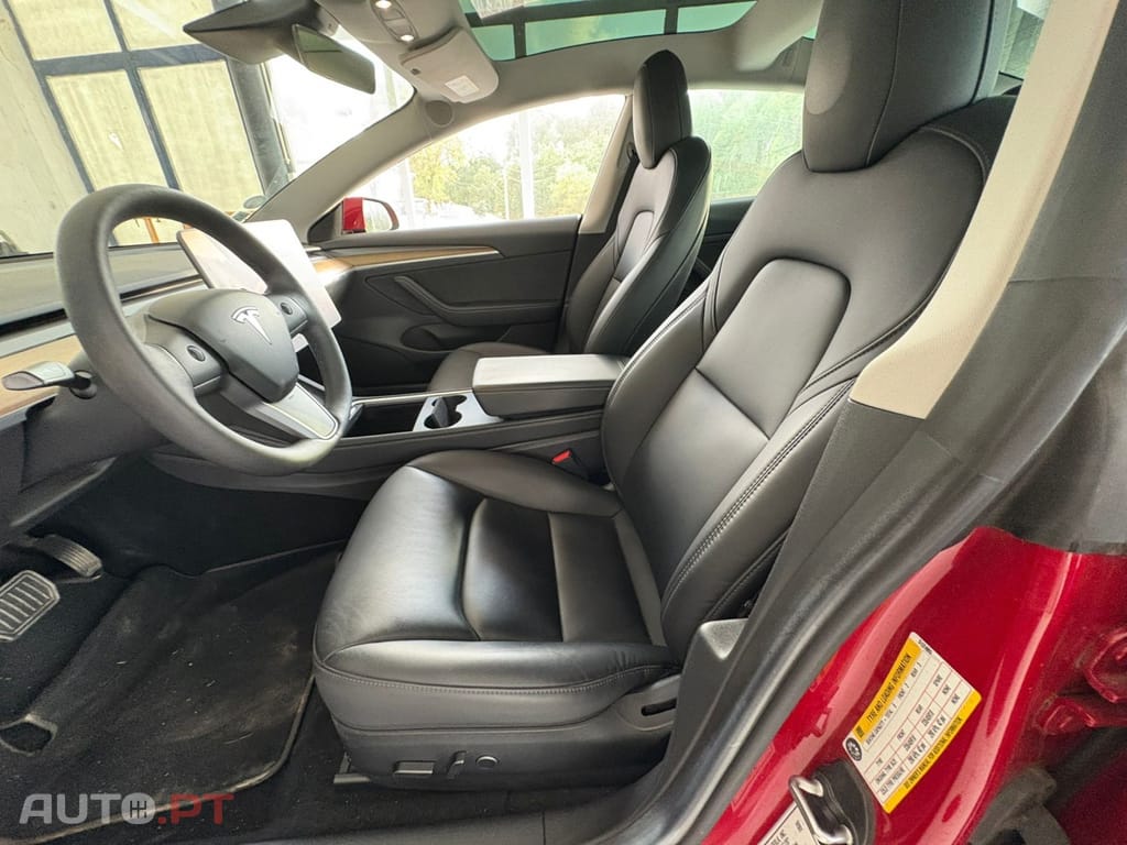 Tesla Model 3 Standard Range Plus RWD