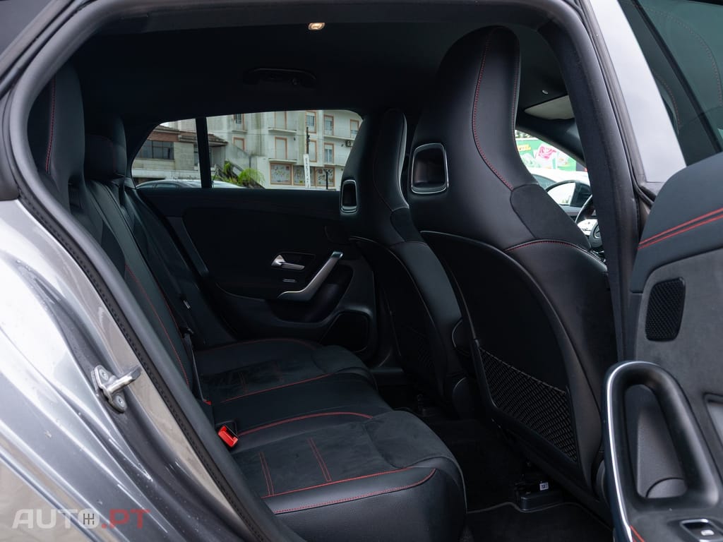 Mercedes-Benz CLA 220 d Shooting Brake AMG Line Aut.