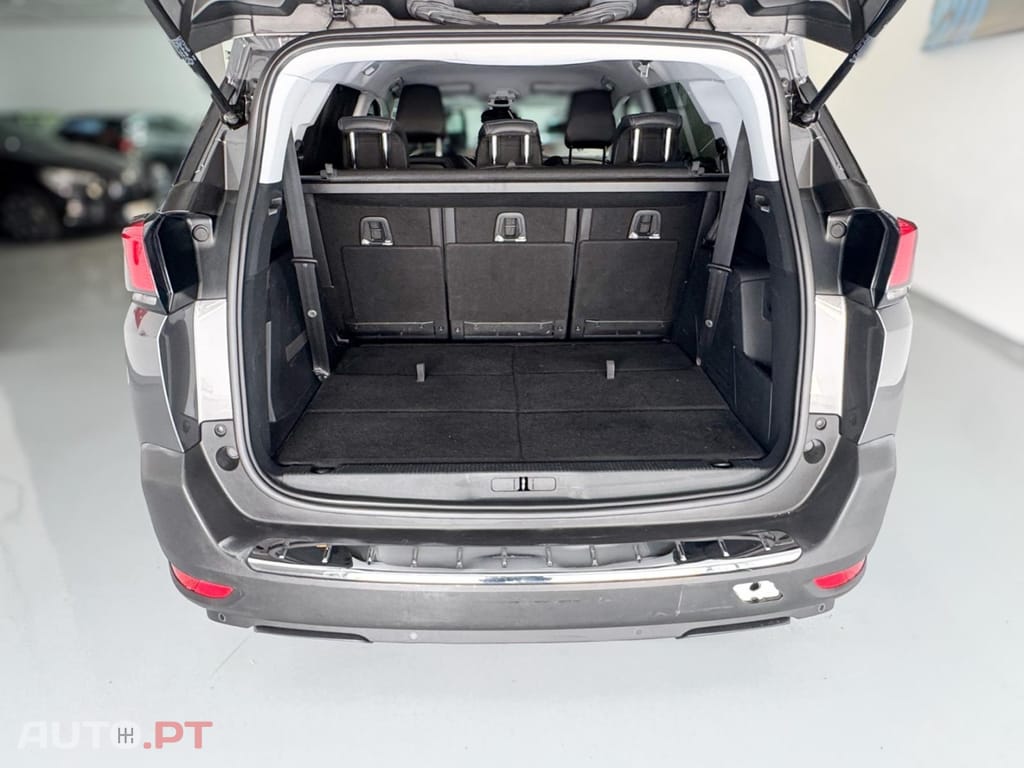 Peugeot 5008 1.5 BlueHDi Allure