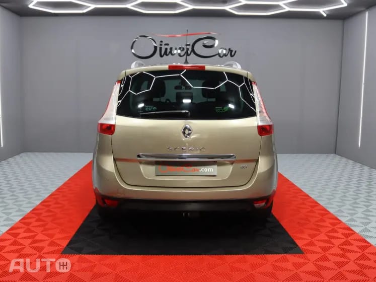 Renault Grand Scénic 1.5 dCi Bose Edition 7L