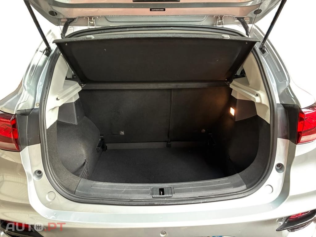 MG ZS EV Standard Luxury