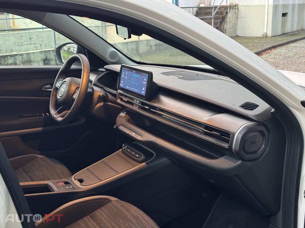 Jeep Avenger 54 kWh Longitude