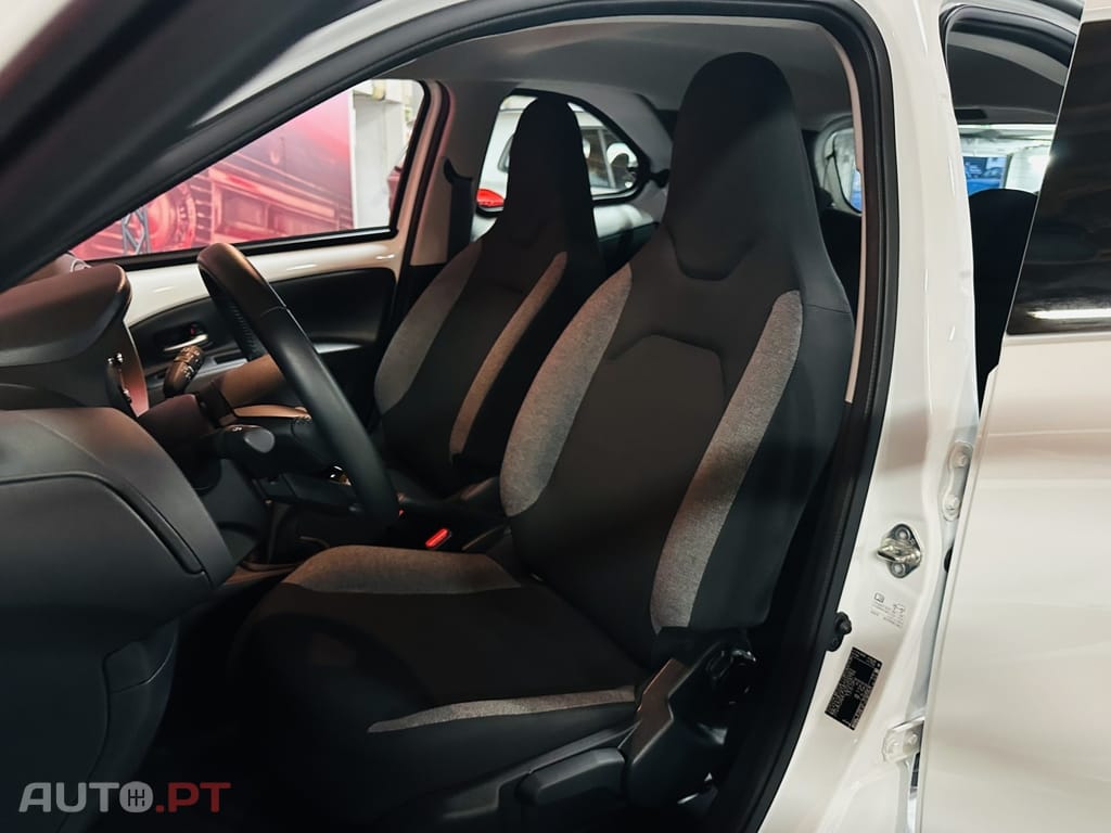 Toyota Aygo X 1.0 Play