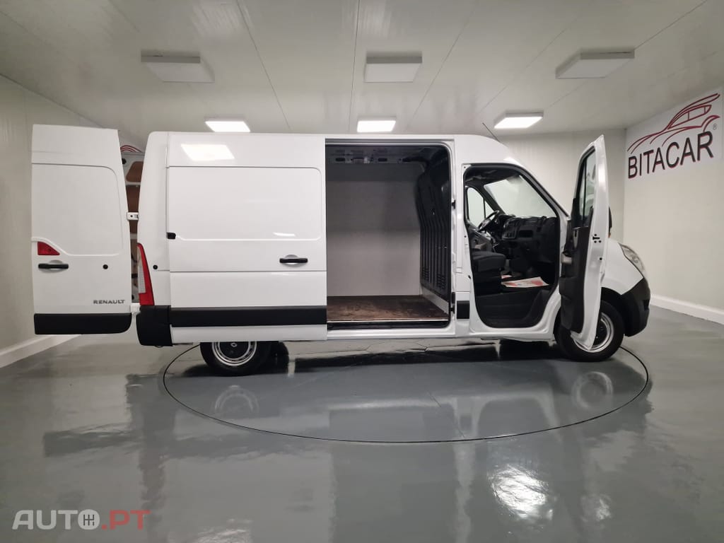 Renault Master 2.3 dCi L2H2 3.3T 130CV IVA DEDUTIVEL