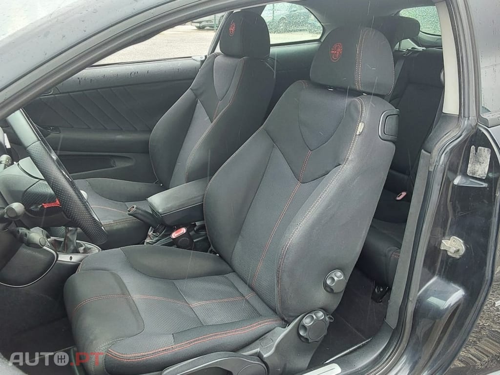Alfa Romeo GT 1.9 JTD M-JET Q2 Distinctive