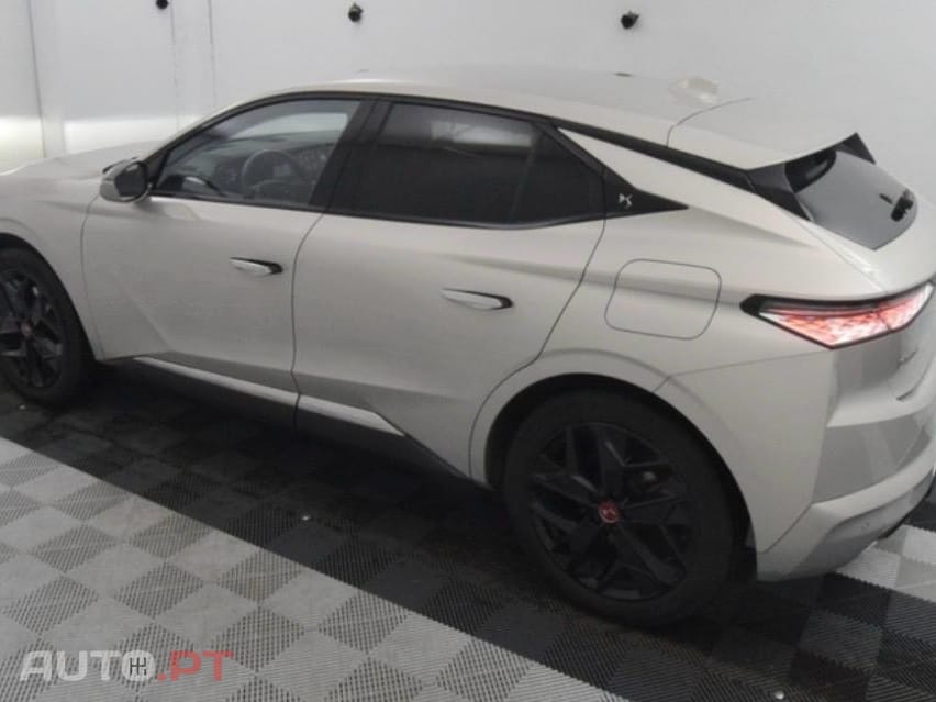 DS DS4 E-Tense Performance Line EAT8
