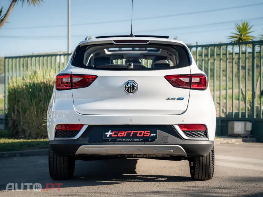 MG ZS EV 44.5 kWh Luxury
