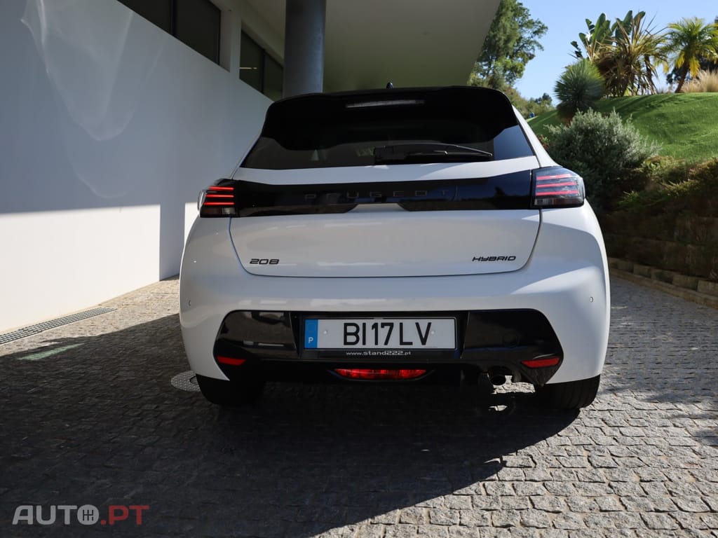 Peugeot 208 1.2 Hybrid Allure e-DCS6