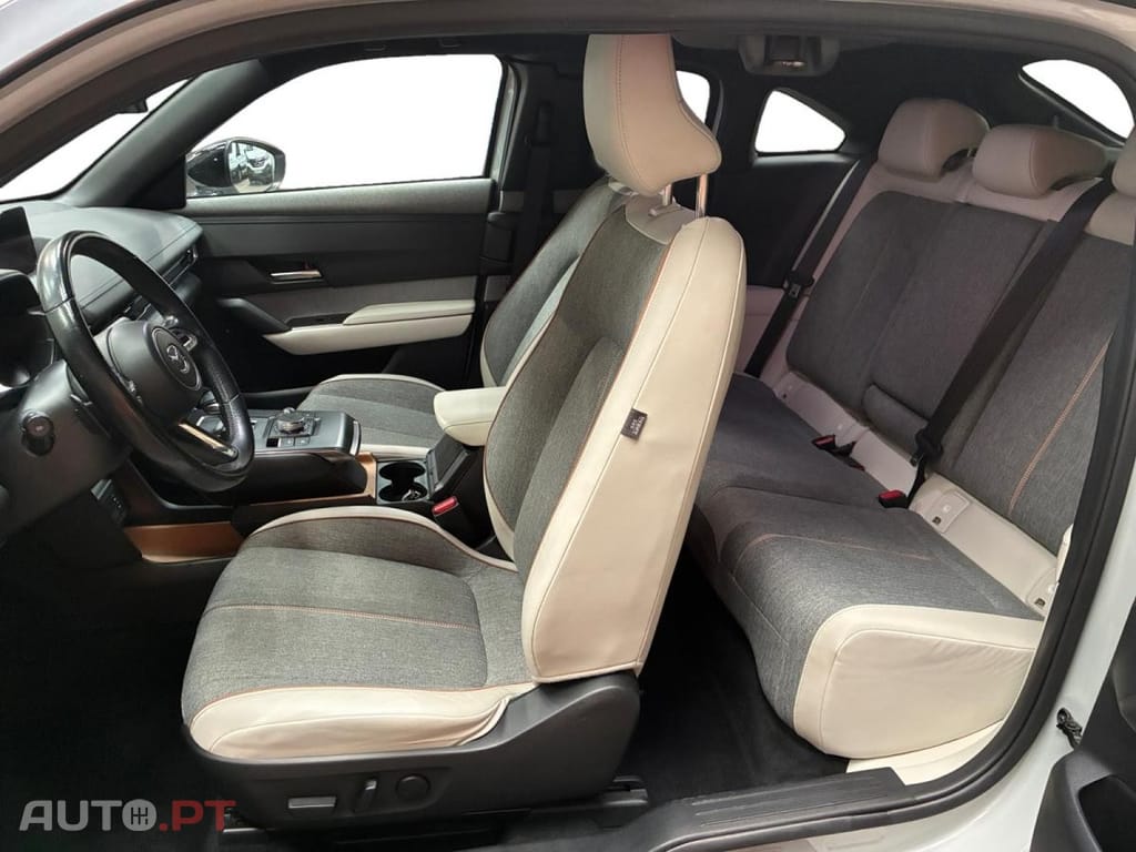 Mazda MX-30 e-SKYACTIV