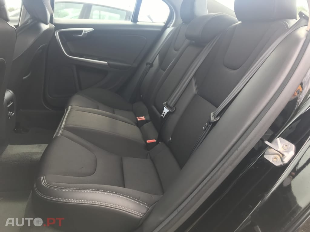 Volvo S60 2.0 D2 Kinetic Geartronic