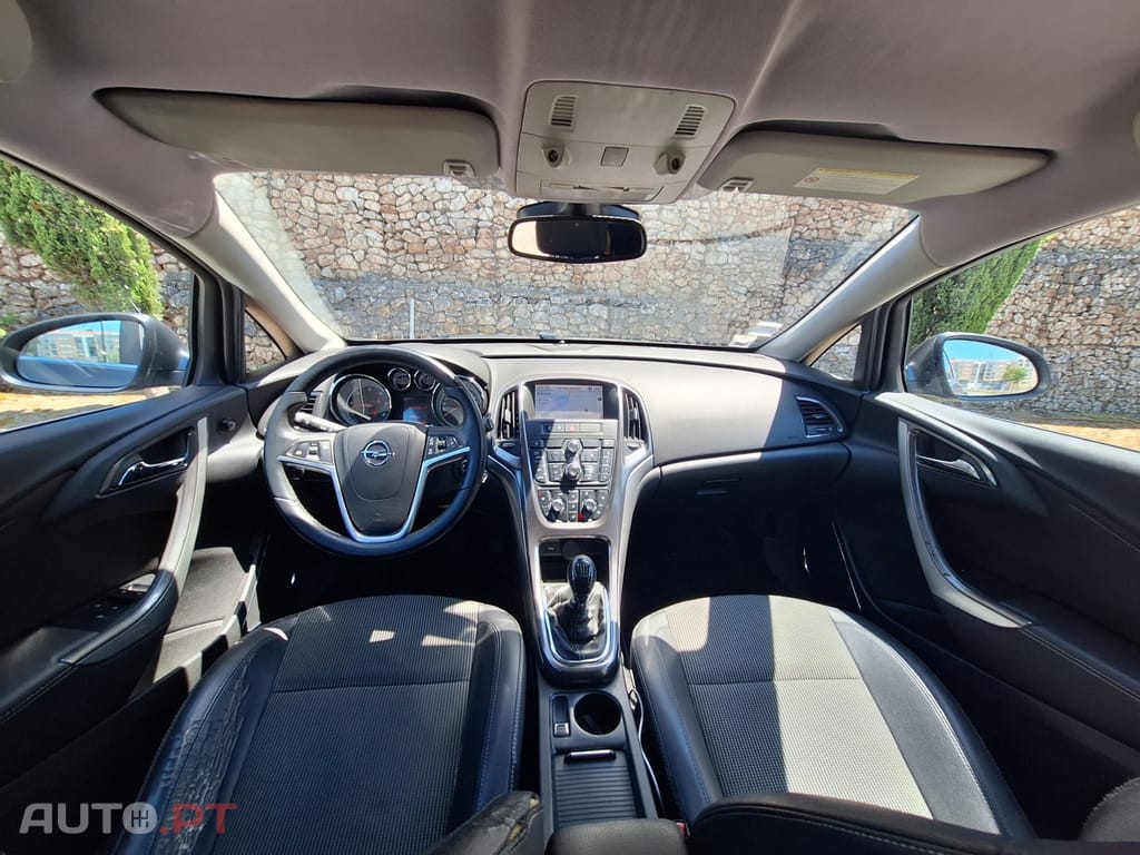 Opel Astra 1.7 CDTi Cosmo