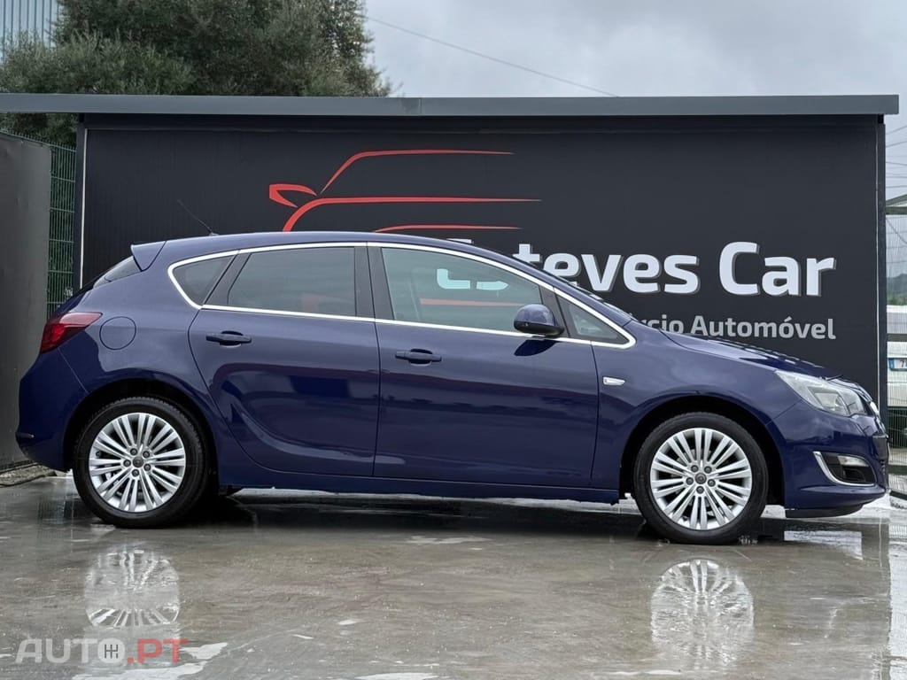 Opel Astra Automático