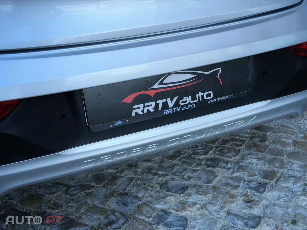Volvo V40 Cross Country 1.6 D2 Momentum