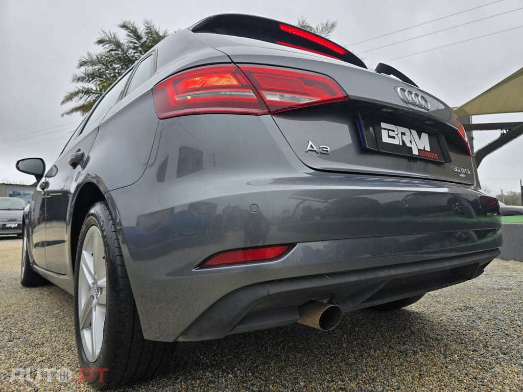 Audi A3 30 TFSI STRONIC
