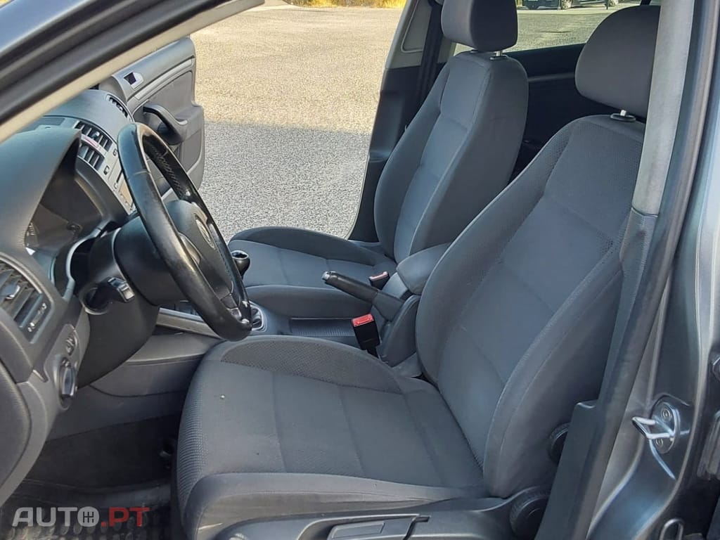 Volkswagen Golf Look GTI