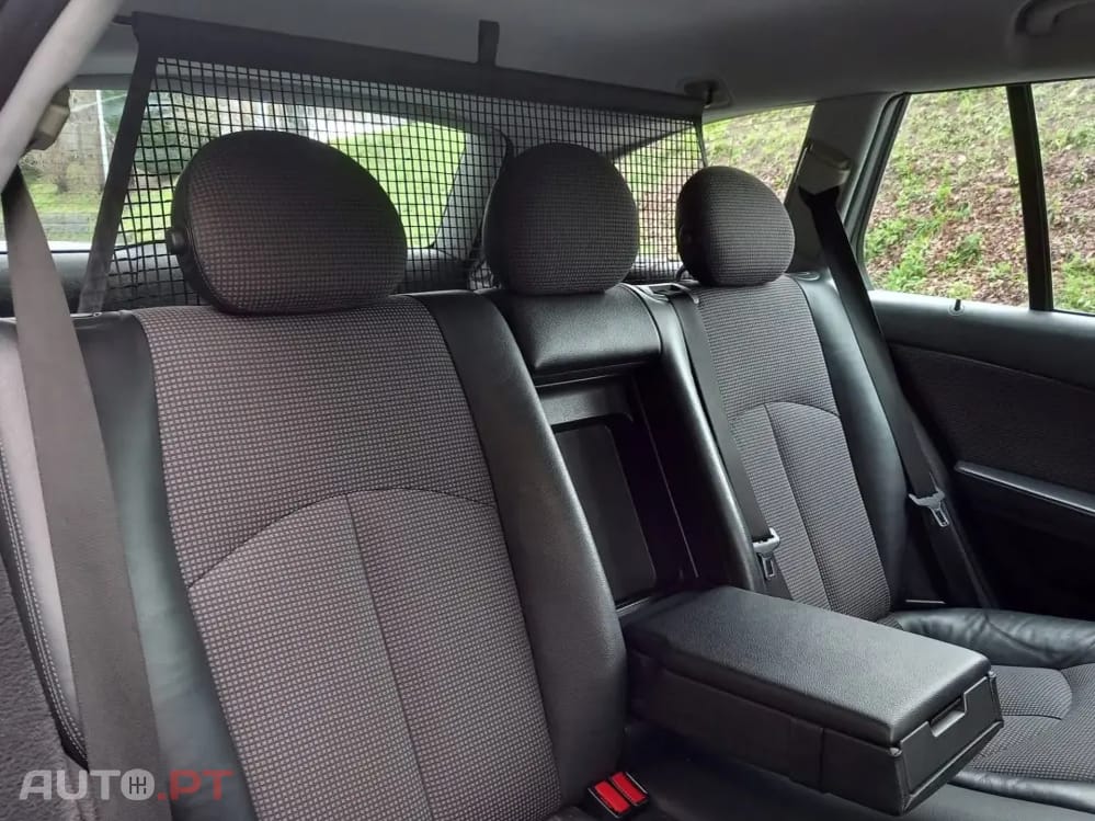Mercedes-Benz E 220 CDi Avantgarde Aut.