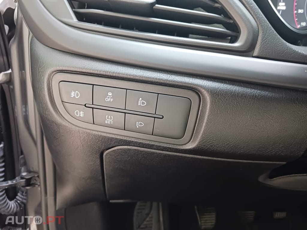 Fiat Tipo 1.0 GSE T3 Cross