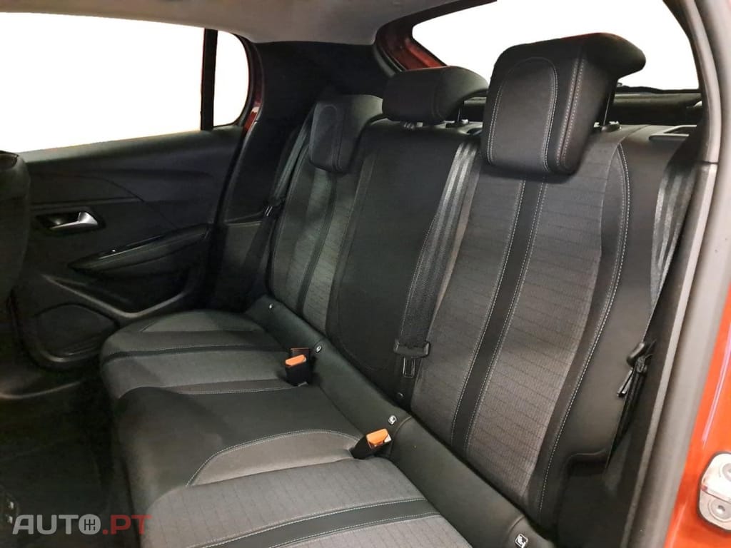 Peugeot E-208 50 kWh Allure Pack