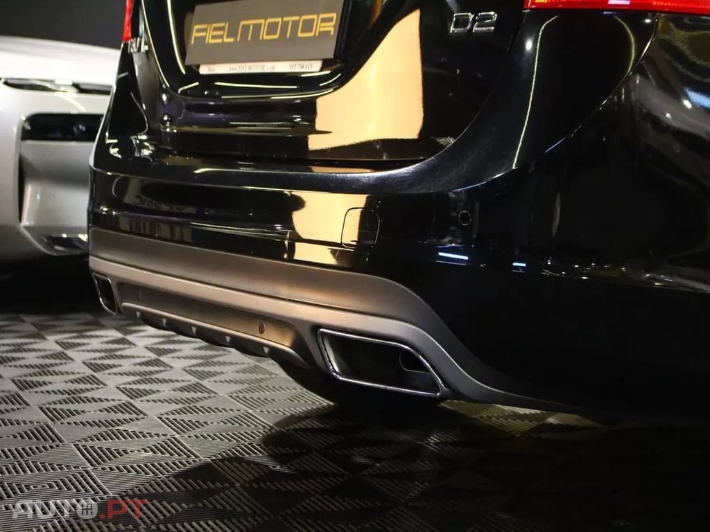 Volvo V60 2.0 D2 Momentum Drive