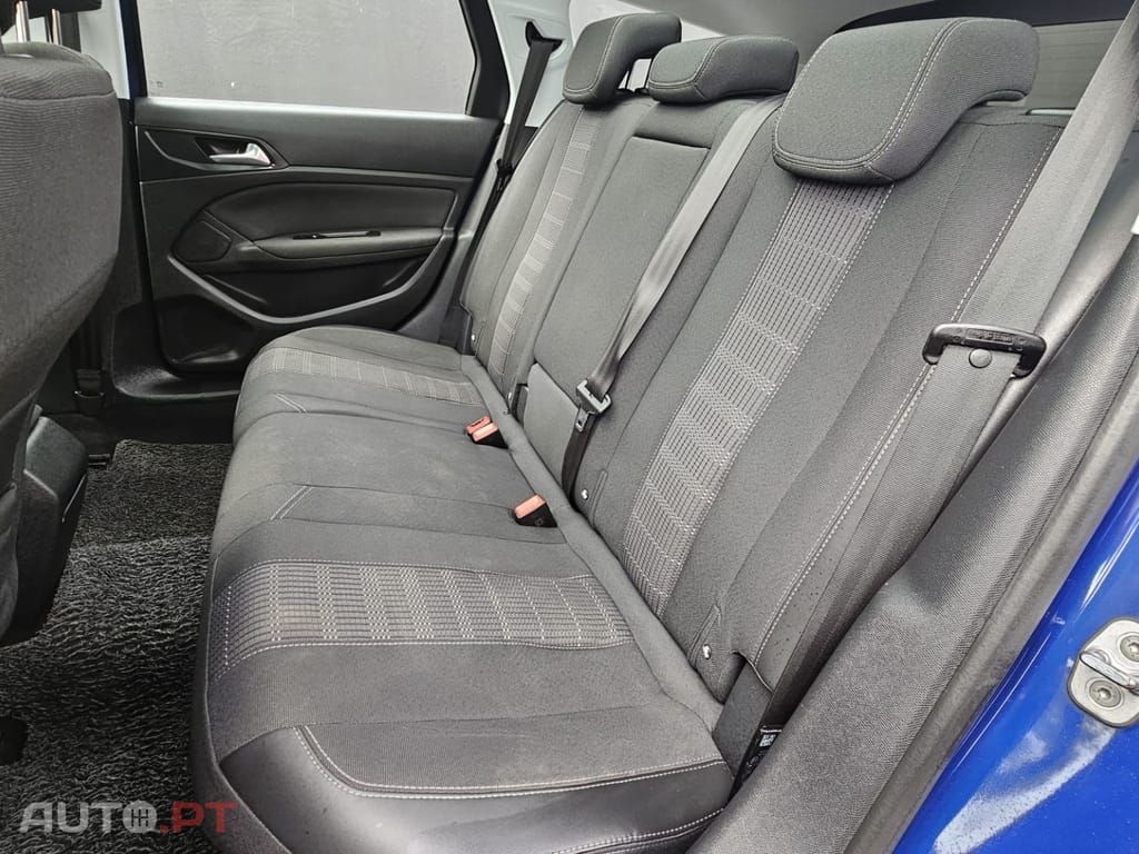 Peugeot 308 BlueHDi 130 EAT8 Allure