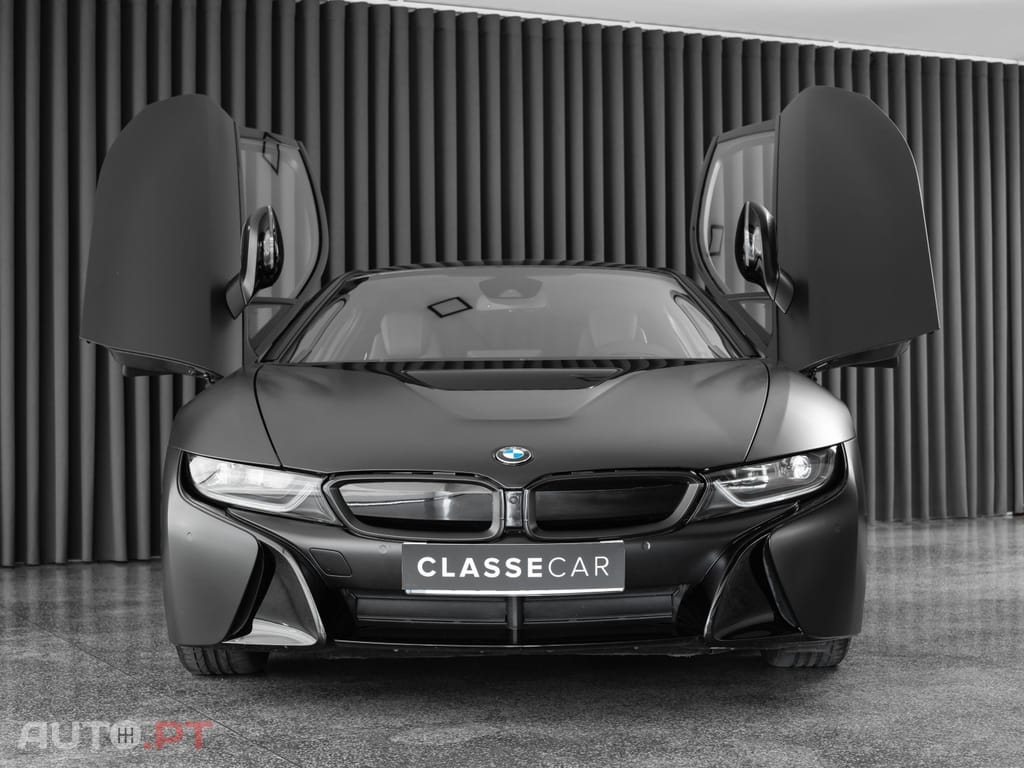 BMW i8 Standard