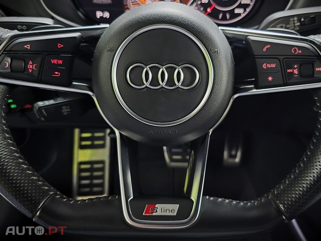 Audi TT 2.0 TFSI quattro S-line S tronic