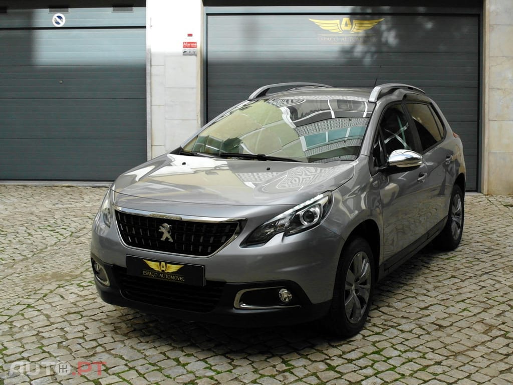 Peugeot 2008 1.2 PureTech Style