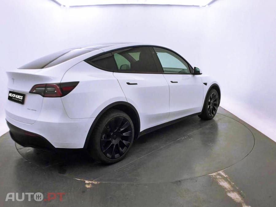 Tesla Model Y Long Range Tração Integral