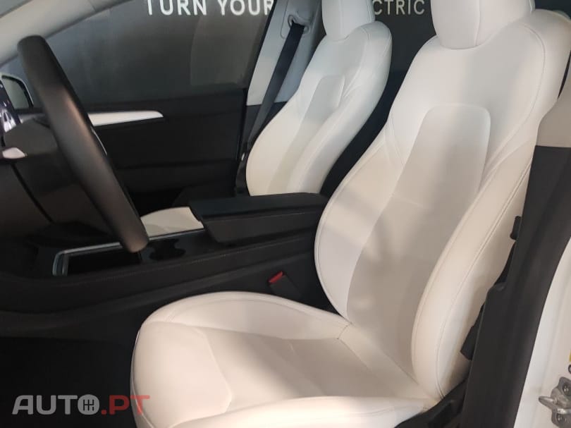 Tesla Model Y Performance Tração Integral