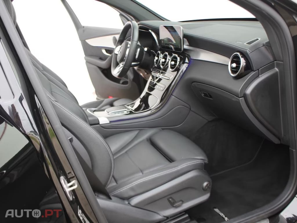 Mercedes-Benz GLC 300 de Coupe 4Matic 9G-TRONIC AMG Line