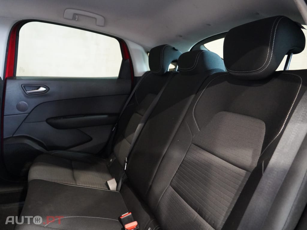 Renault Arkana 1.6 E-Tech Business