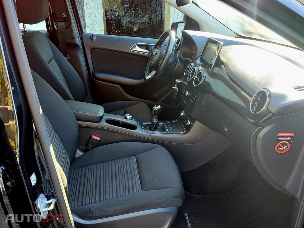 Mercedes-Benz B 180 d Urban