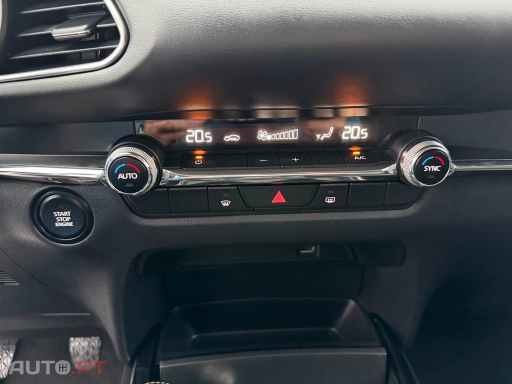 Mazda CX-30 2.0 e-Skyactiv-G Exclusive-line