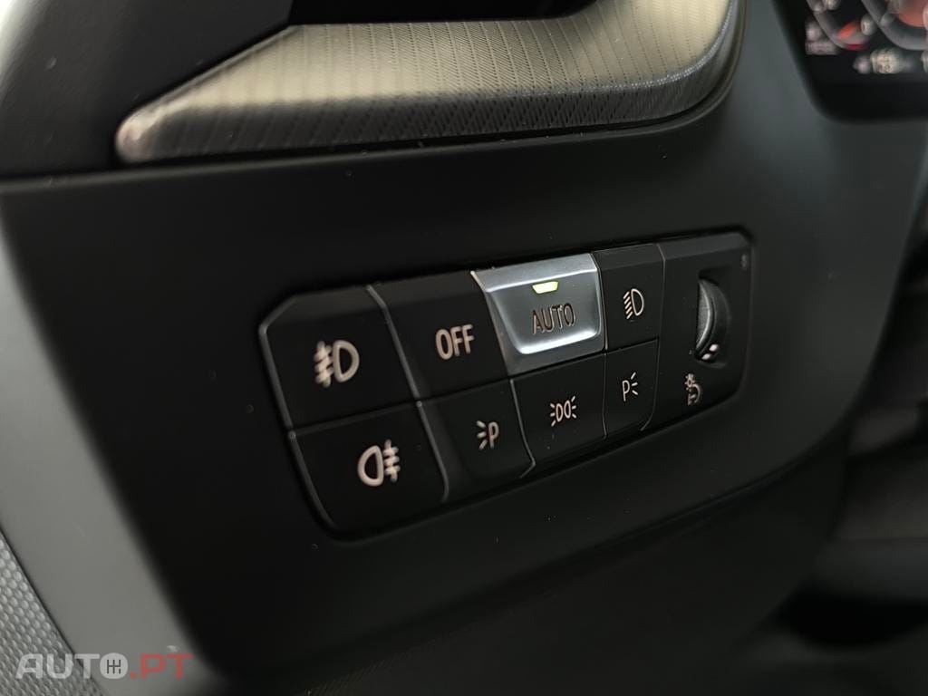 BMW 116 d Pack Desportivo M Auto